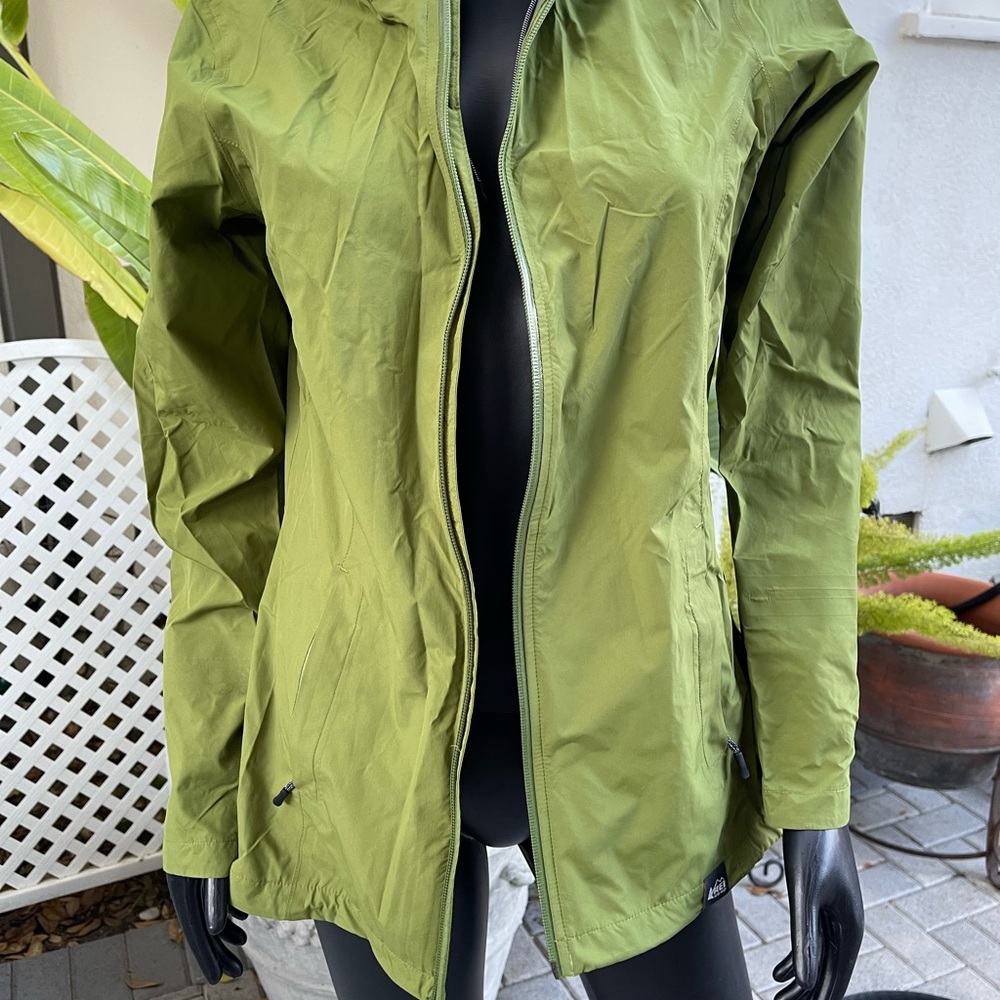REI Women’s Green Rain Jacket Size Small Full Zip Hooded Windbreaker Outdoor